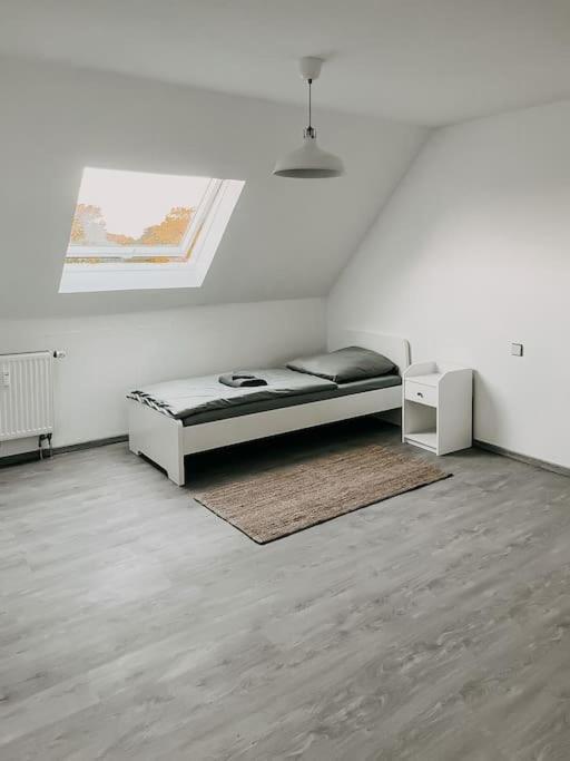 Apartment Wohnen Im 3 Laendereck! Essen, Muelheim, Oberhausen. Bsdg